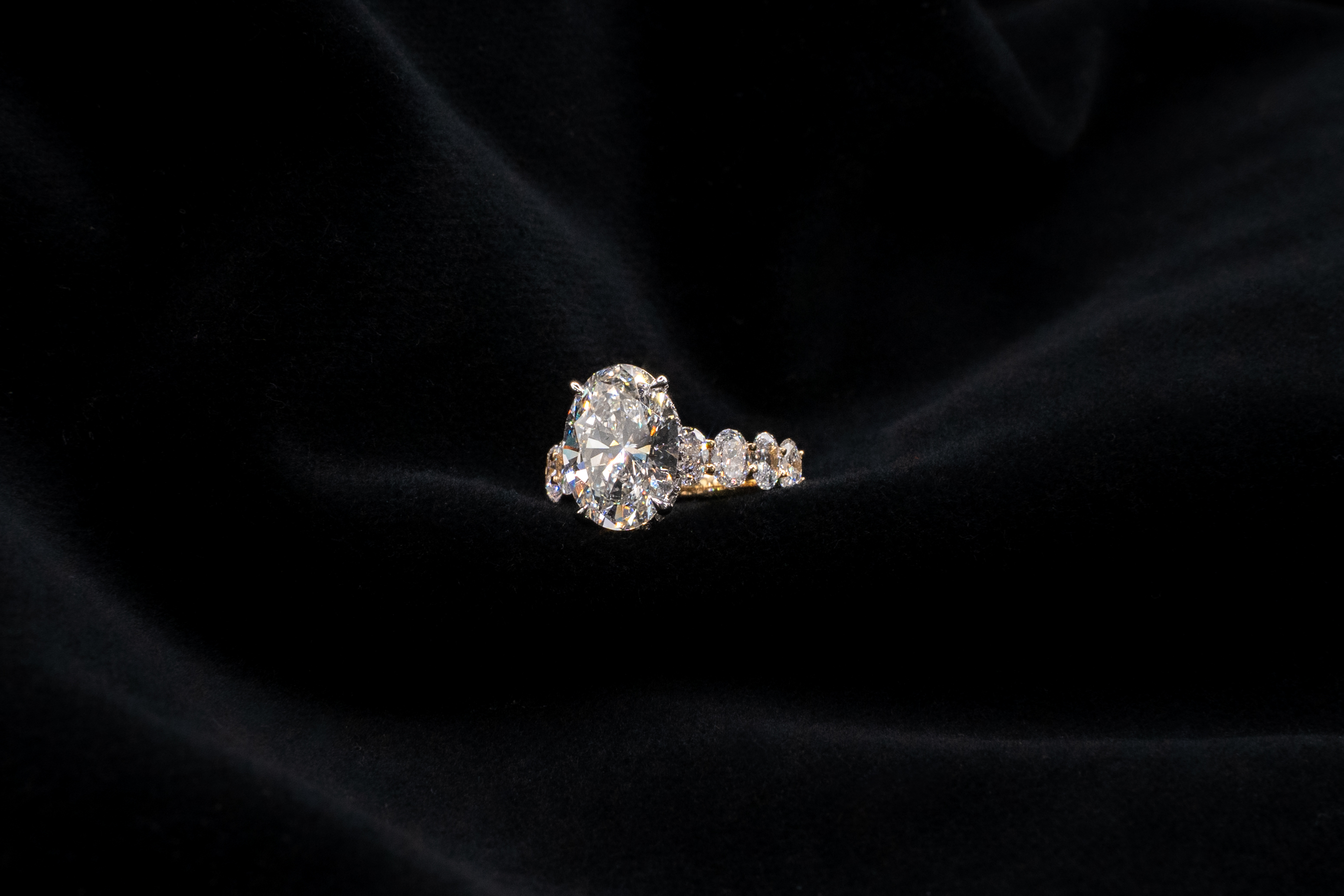 Bespoke 3.03-Carat Oval Cut Diamond Engagement Ring in Platinum – Samuel & Co